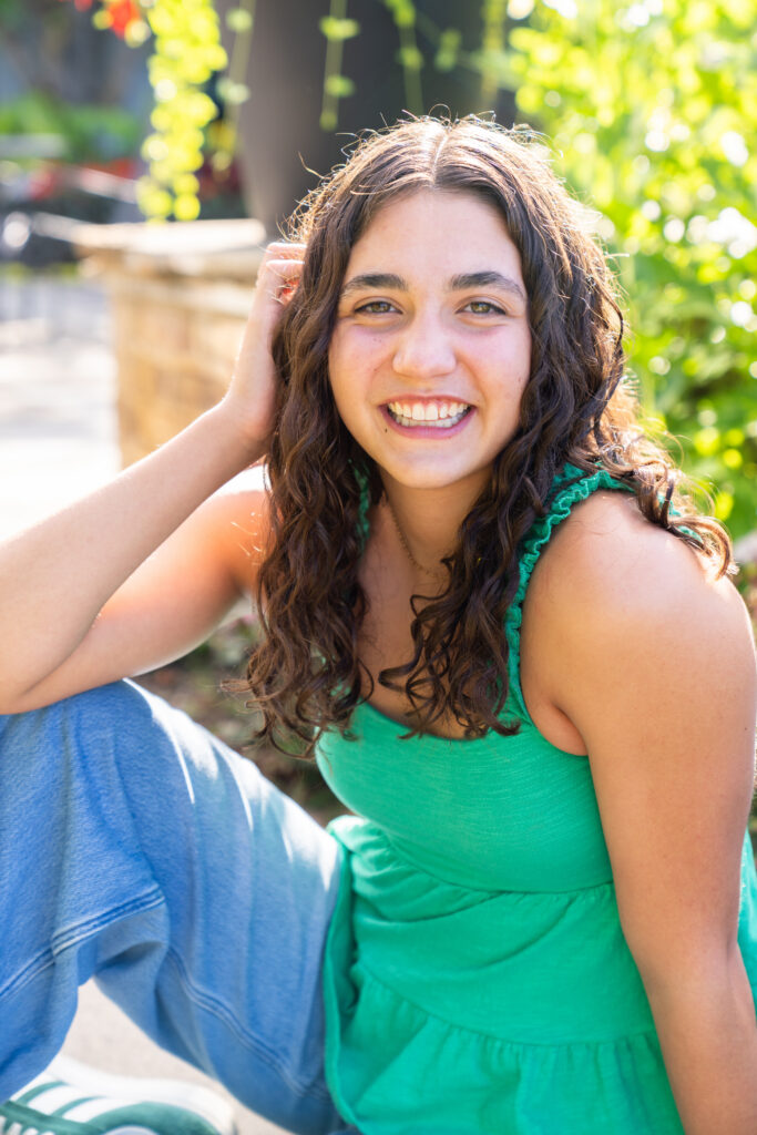 Cute outfit ideas for senior pictures