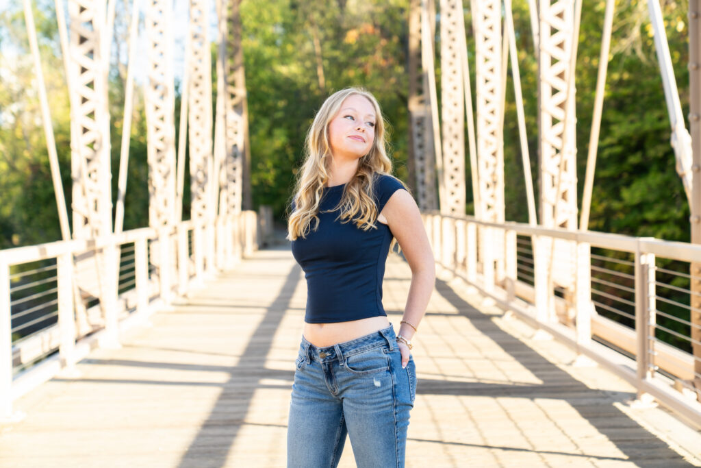 Kristen Elizabeth Photography takes senior photos of a Lakeville senior at Boom Island Park in Minneapolis, Minnesota.