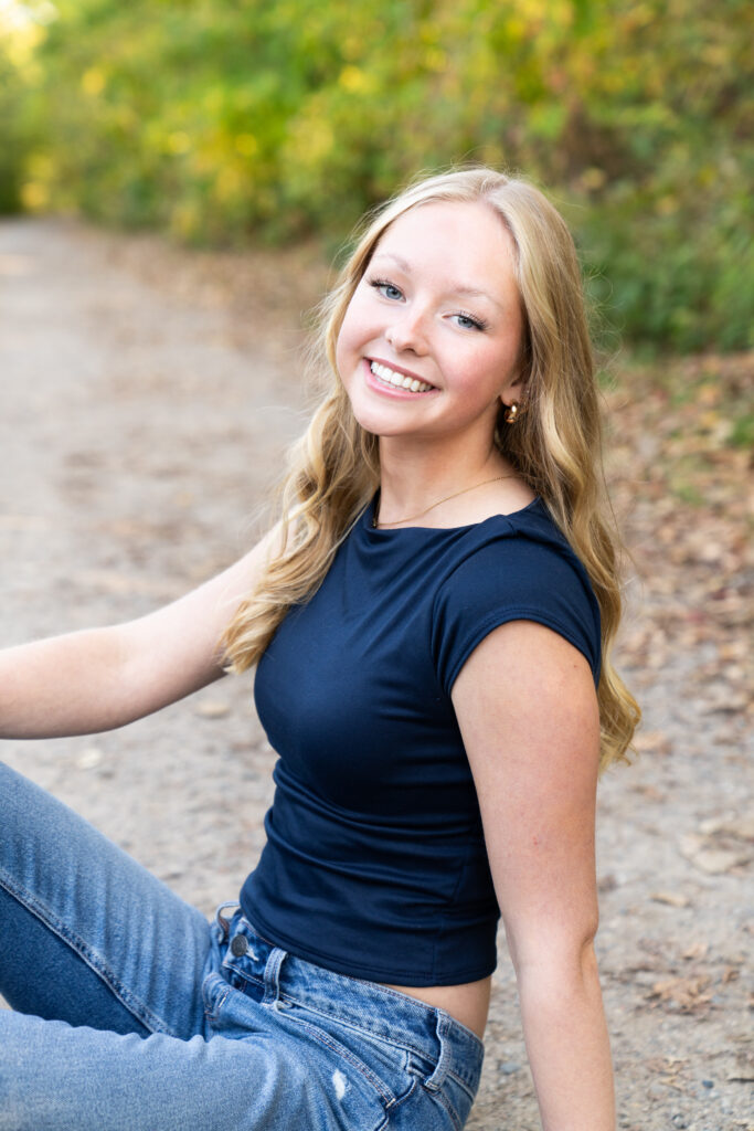 Casual outfit ideas to wear for senior pictures