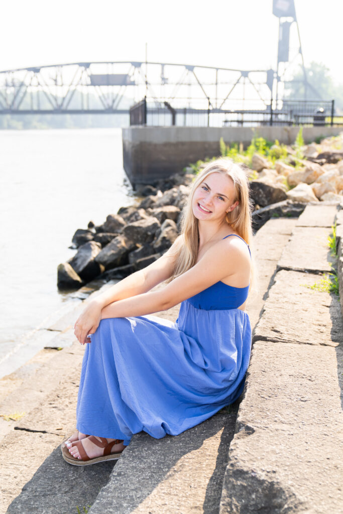 Lakeville South High School senior has senior pictures taken in Downtown Hastings by Kristen Elizabeth Photography