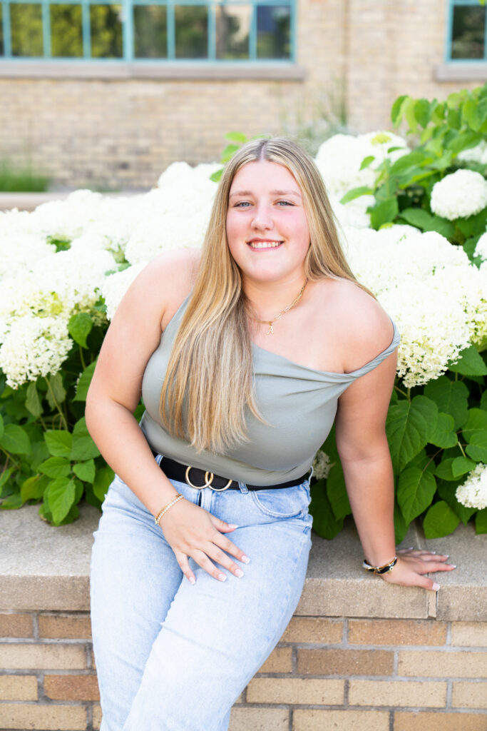 cute outfit ideas for senior pictures